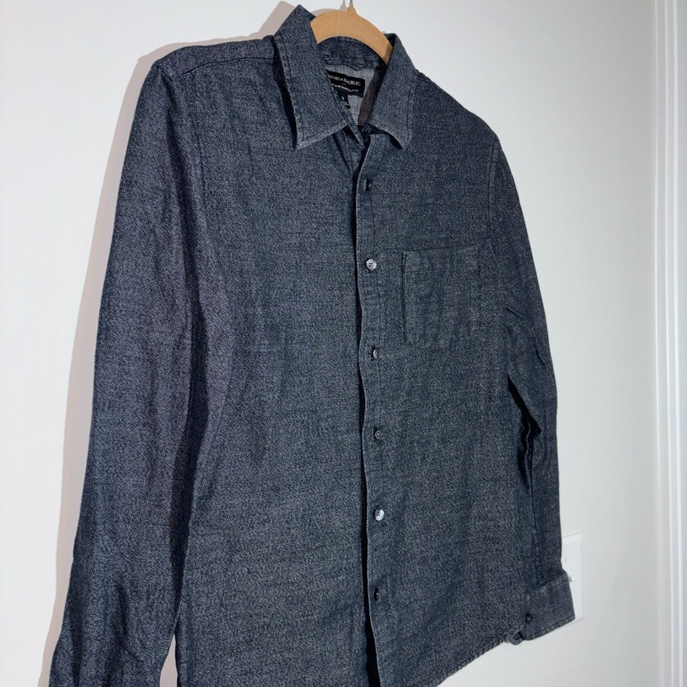 Banana Republic Men’s Adult Small Gray Dress Shirt